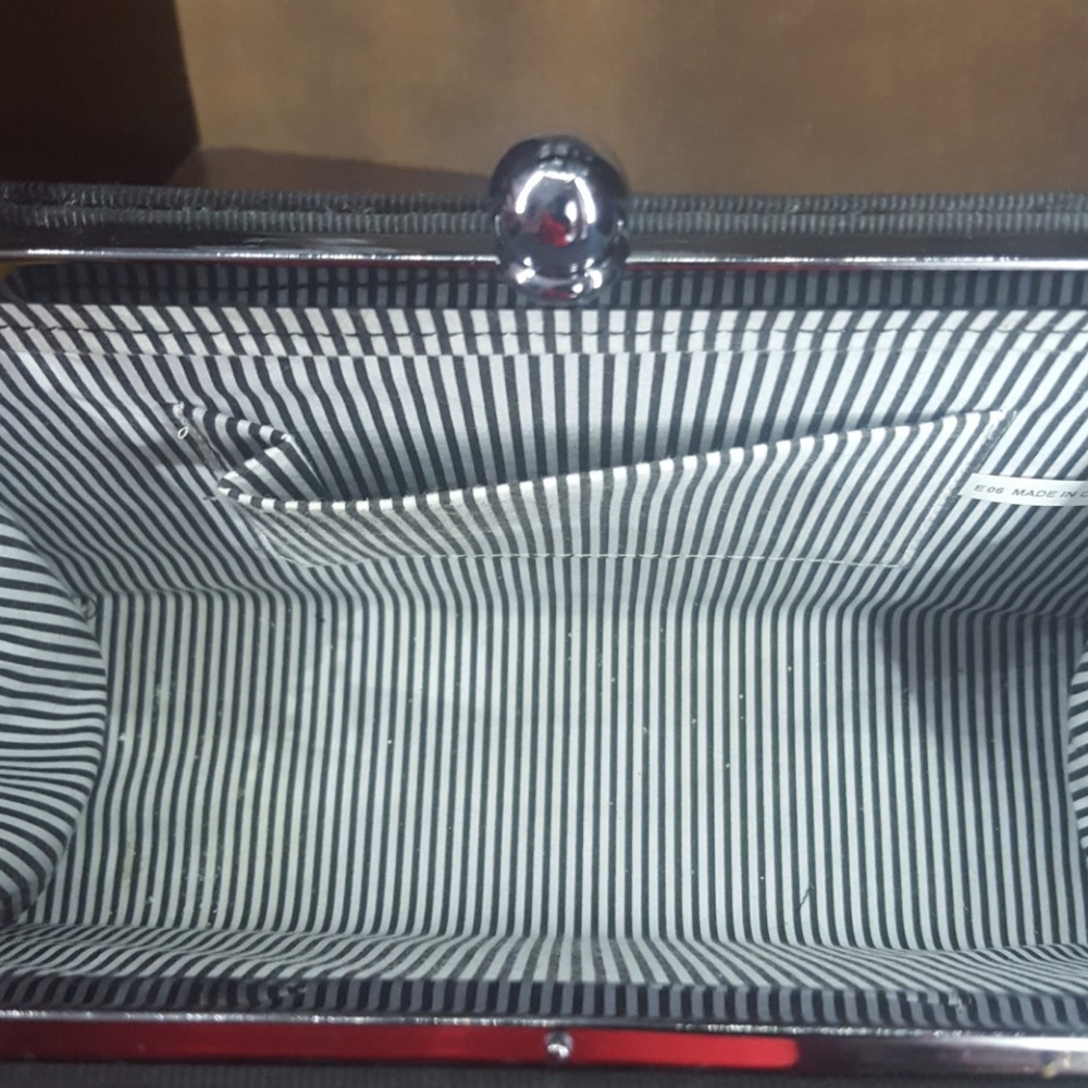 Purse - Picture 3 of 3
